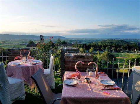 Terrazza panoramica di Villa Vèra con vista sui Castelli Romani