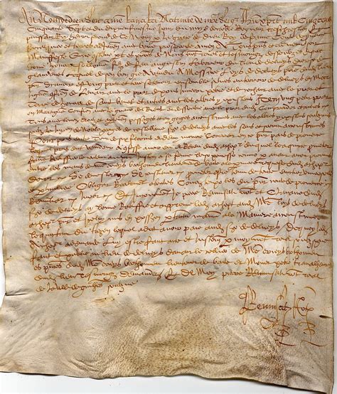 Antica pergamena con scritte latine