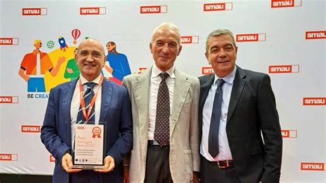 Grafico che mostra l'aumento della soddisfazione del cittadino con i nuovi servizi sanitari