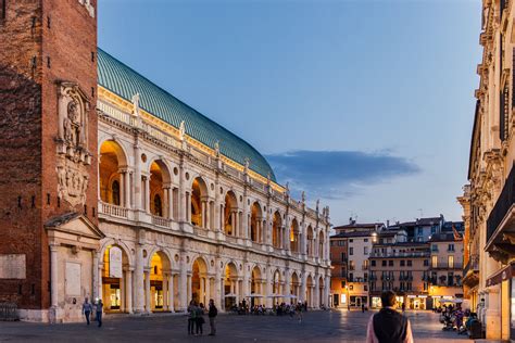 Piazza dei Signori a Vicenza con la Basilica Palladiana