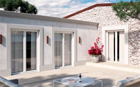 facciata di una struttura per anziani con giardino