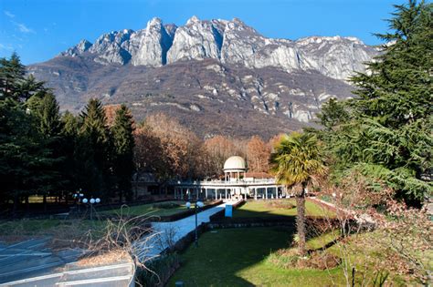panoramica di Boario Terme con montagne