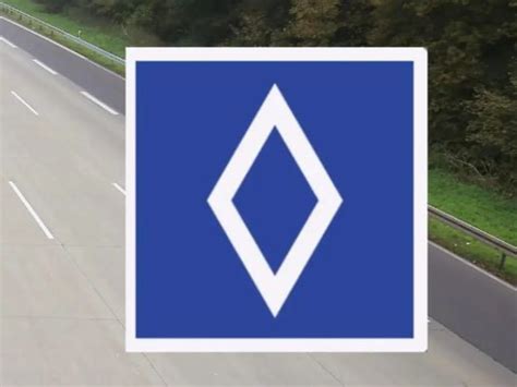 Segnale stradale strisce blu con simbolo disabili