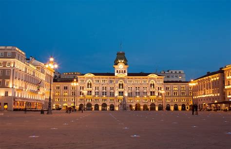Piazza Unità d'Italia, Trieste