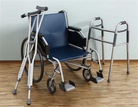 Illustrazione di diversi tipi di ausili sanitari: carrozzina, stampelle, apparecchio acustico