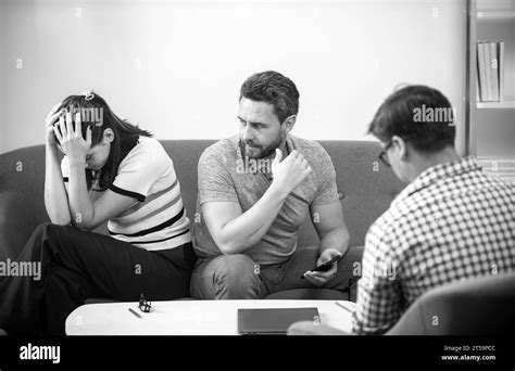 famiglia che discute