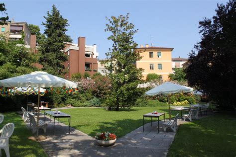 Casa di riposo con giardino
