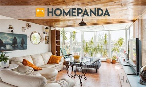 Corridoio luminoso con vista sul parco