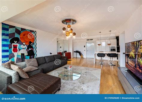 Interno di una RSA moderna e accogliente