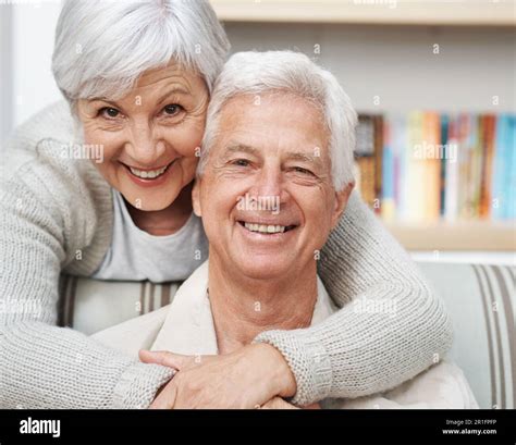 Coppia di anziani assistiti a casa