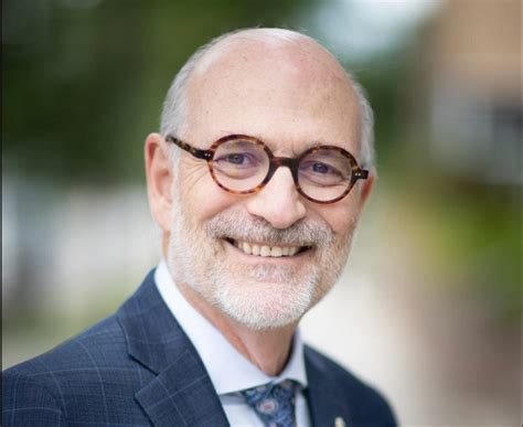 Ritratto di Harvey Max Chochinov