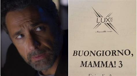 Attore che studia un copione