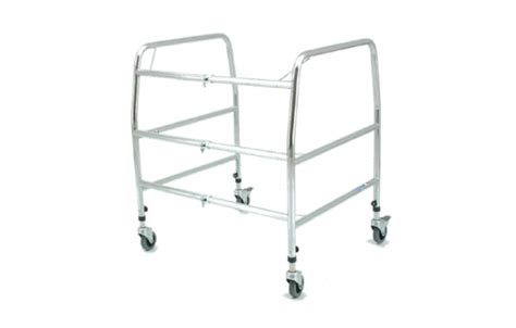 Ruote piroettanti su un letto ospedaliero