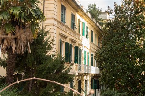 Struttura residenza protetta Villa degli Abeti con giardino