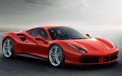 Ferrari 488 GTB in una strada di Modena