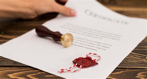 documento con sigillo ufficiale